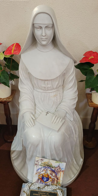statue-St.Mary Ann Cope